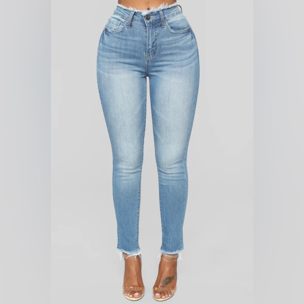 Mid Rise Jeans - Medium Blue Wash Size 9